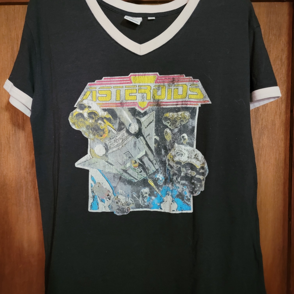 Junk Food Clothing Asteroids Graphic  T-Shirt - Black and White